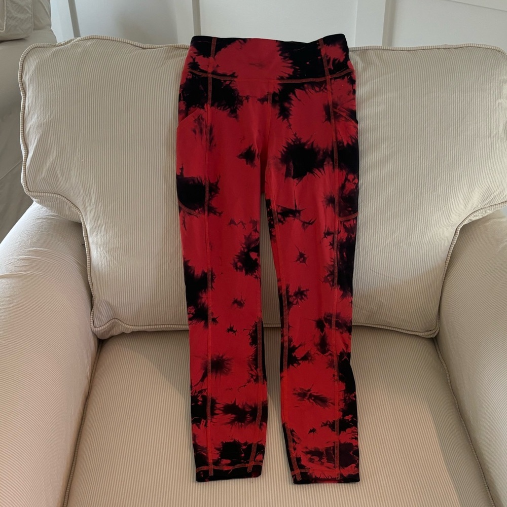 Lulu lemon leggings size 4 worn once